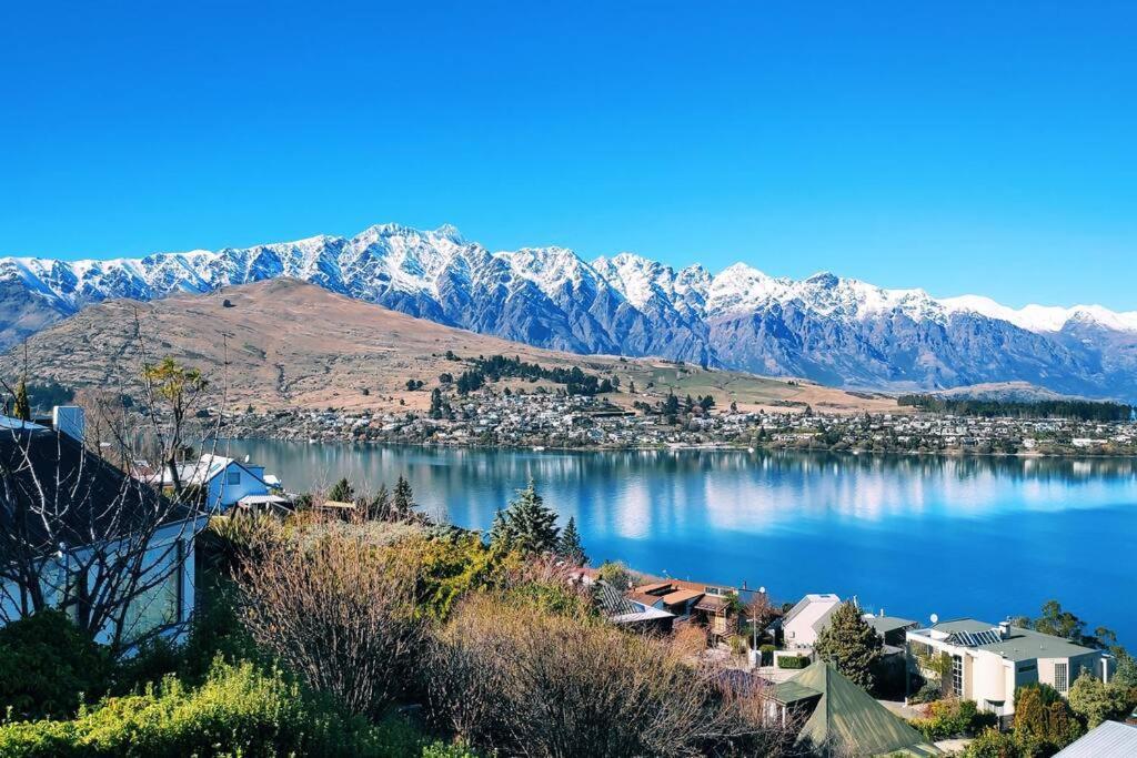 Lovely Apartment- Amazing Lake & Mountain Views Queenstown Extérieur photo